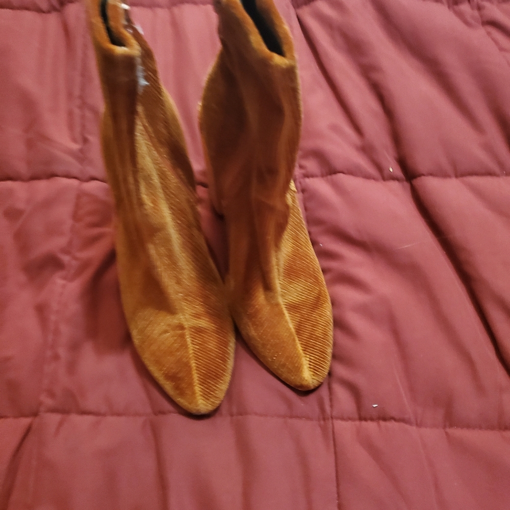 Ankle boots - Picture 2 of 3